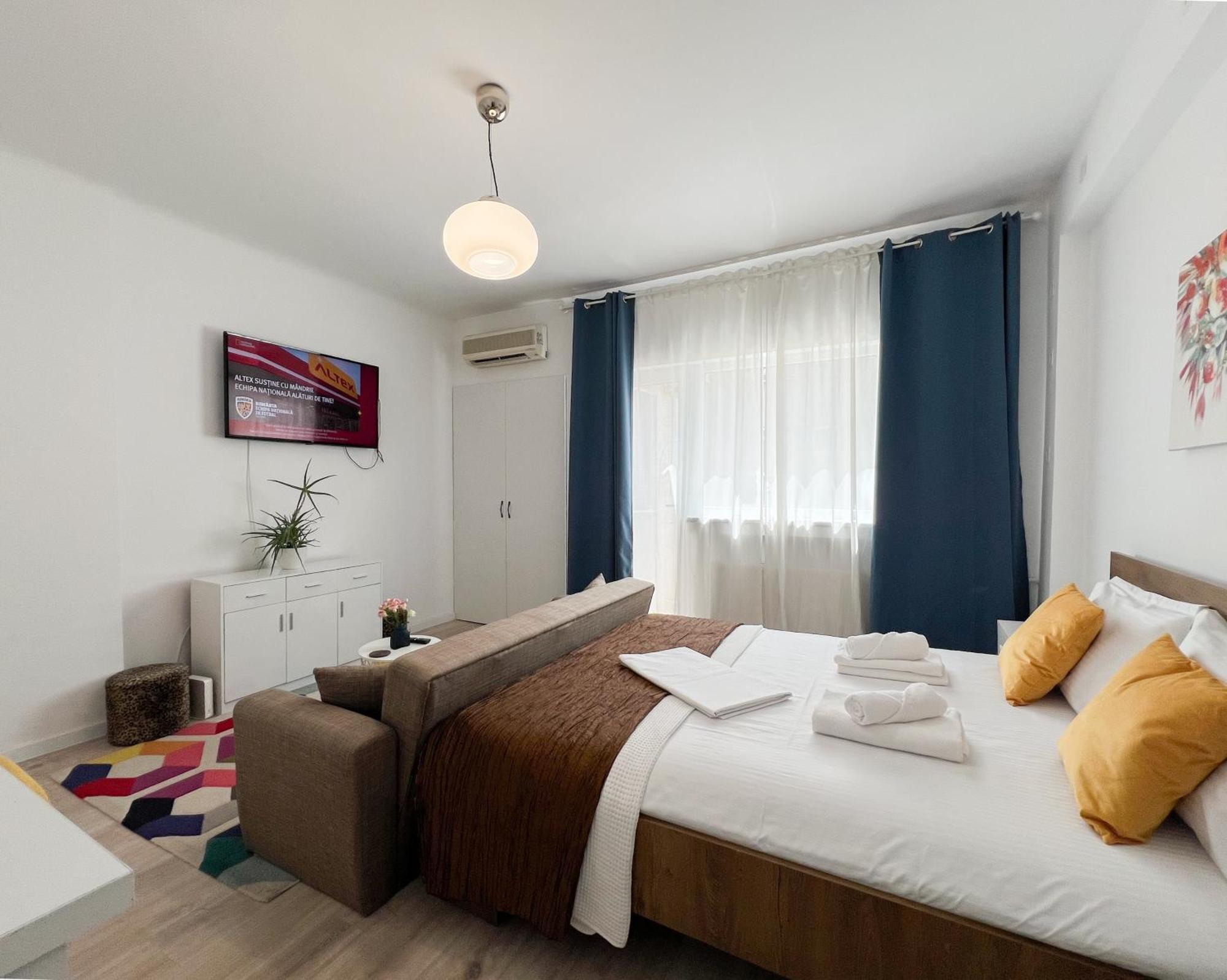 Old Deluxe Universitate Apartment Bucharest