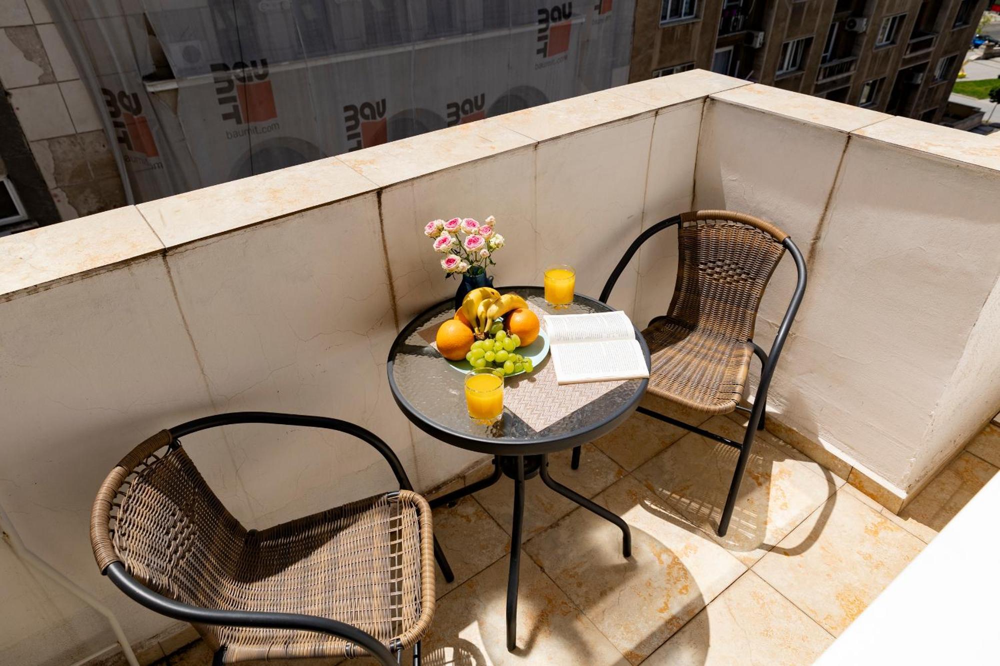 Old Deluxe Universitate Apartment Bucharest